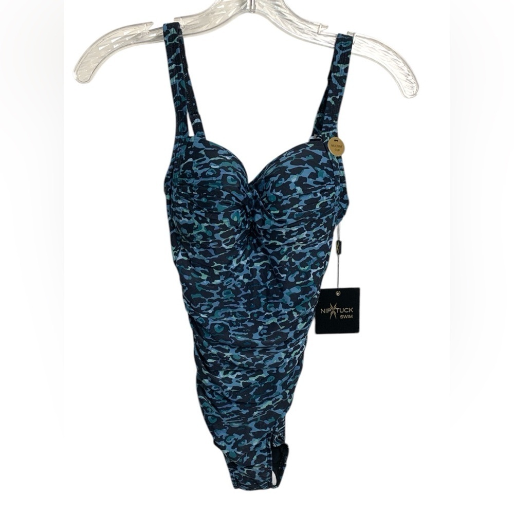 Niptuck NWT one piece swimsuit, multi cup fit, adjustable straps 4, Xs